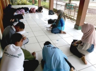 dokumentasi cocok tanam siswa YKMM @Garut