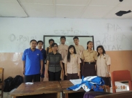 Foto bersama Koordinator dengan Anak Asuh