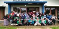 Foto Bersama Anak Asuh YKMM Bogor 2017